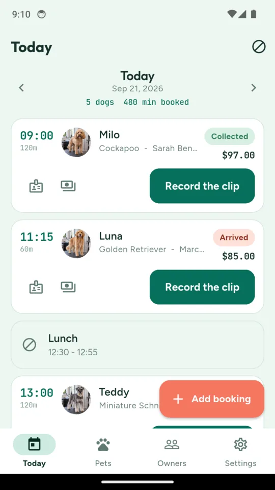The GroomDesk Today screen for Sunday 21 September: five dogs and 480 minutes booked, with Milo collected at 9am for $97 and Luna arrived at 11:15 for $85, each row offering Record the clip