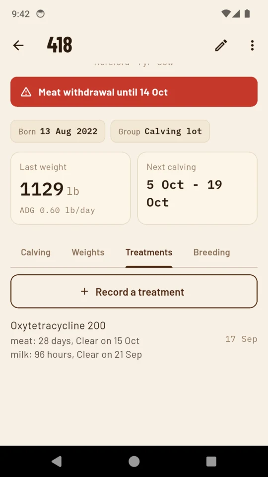 A treatment record with product, lot number, dose, route and injection site, and meat and milk withdrawal entered separately with the milk figure in hours
