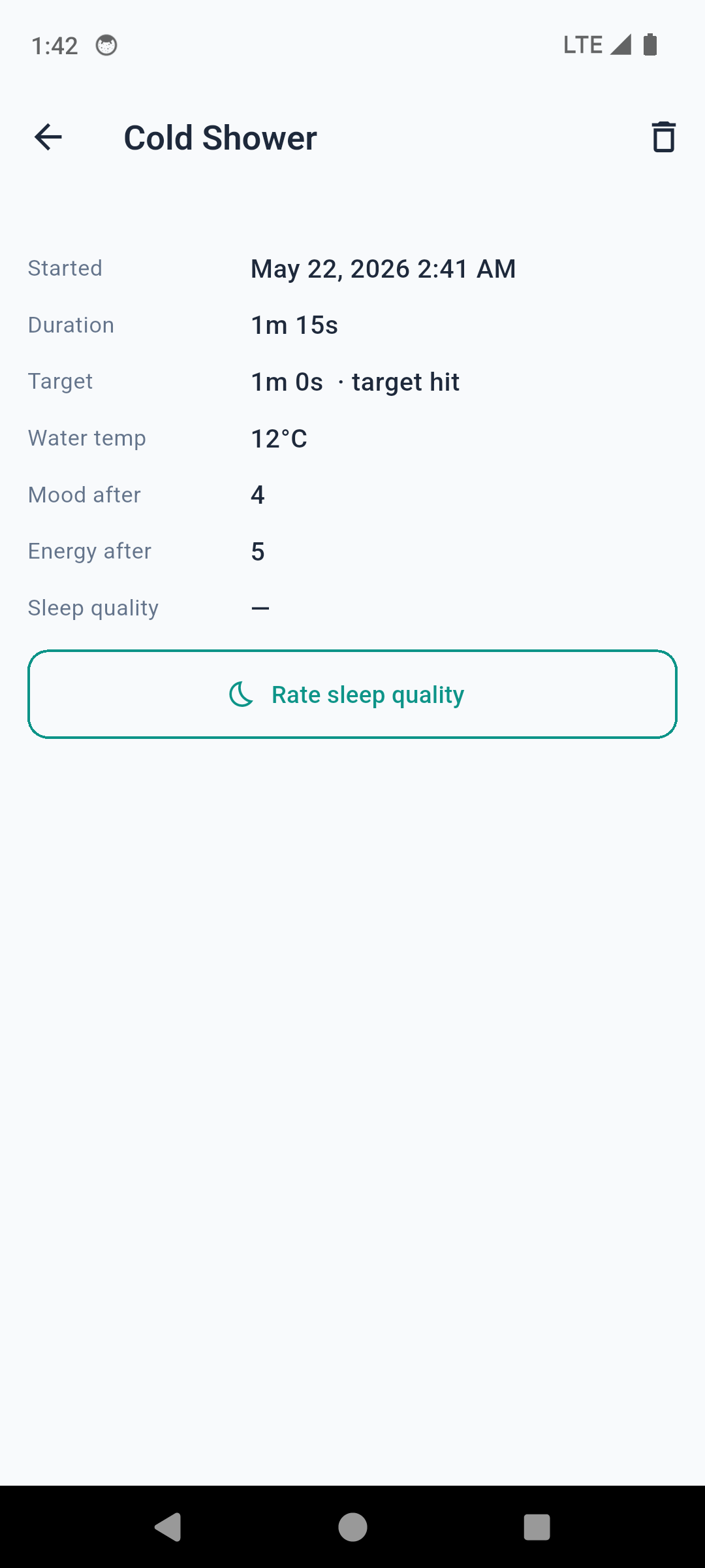 IcePlunge session detail screen showing duration, target hit, water temperature and post-session ratings