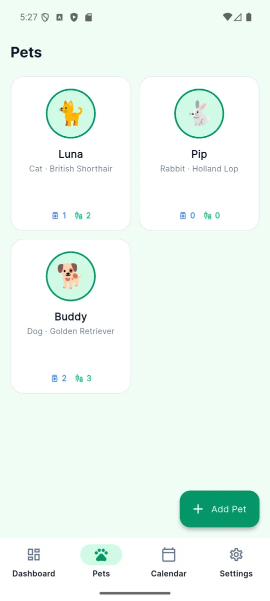 The PetCare pet list: cards for Luna the British Shorthair, Pip the Holland Lop rabbit and Buddy the Golden Retriever, each showing medication and vaccination counts